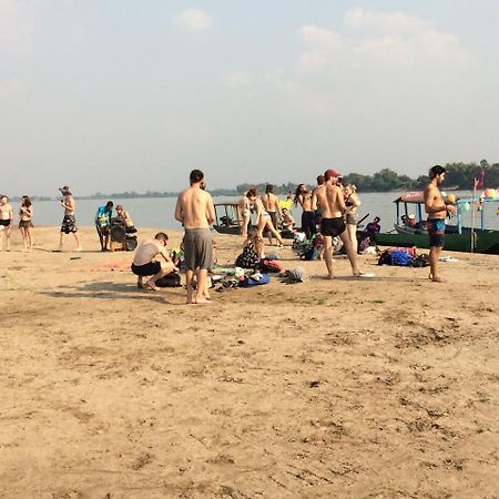 Riverside Bungalow Hotel Ban Dondét Екстериор снимка