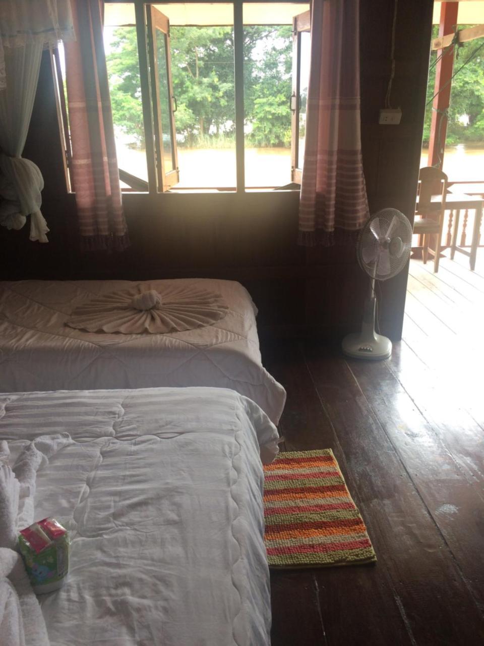 Riverside Bungalow Hotel Ban Dondét Екстериор снимка