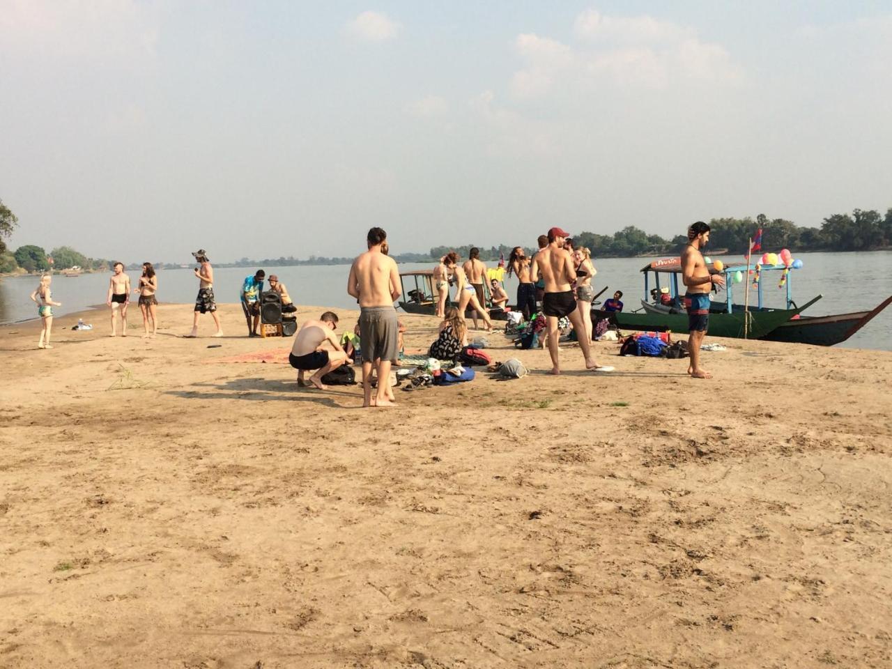 Riverside Bungalow Hotel Ban Dondét Екстериор снимка