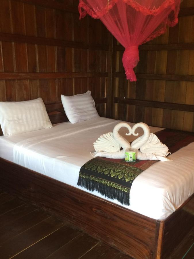 Riverside Bungalow Hotel Ban Dondét Екстериор снимка
